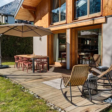 Arve, Alpes Agency, Chamonix, Sleeps 10 Alpehytte Chamonix