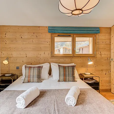 Arve, Alpes Agency, Chamonix, Sleeps 10 * Chamonix