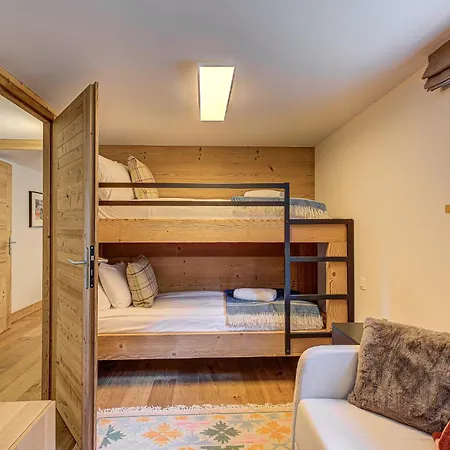 Arve, Alpes Agency, Chamonix, Sleeps 10 Alpehytte Chamonix